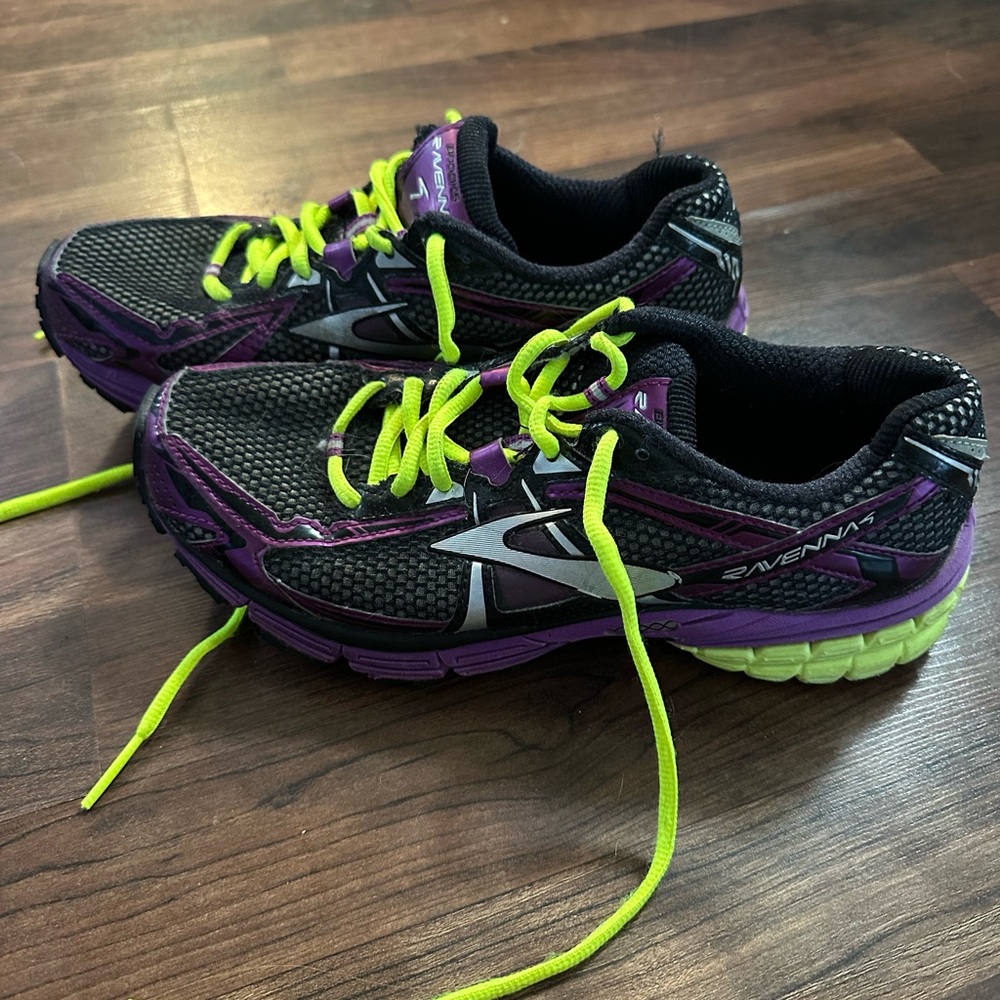 Brooks Size 8 Running Shoes